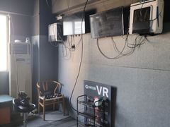 -VR 间客漫·PS电玩·虚拟现实包间游戏电竞(街道口店)