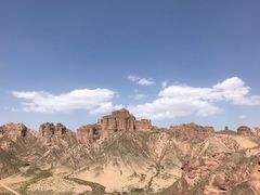 -冰沟丹霞旅游景区