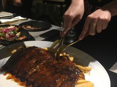 猪肋排&nbsp;full-Hurricane's Grill 飓风牛排