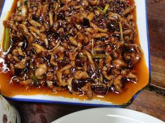 鱼香肉丝-吾介小籠館
