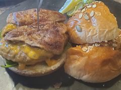 双片鹅肝汉堡-HIGH FIVE哈福手工汉堡(桂林路店)