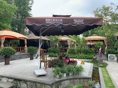 -二荆条·蜀鲜汇城市森林火锅