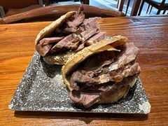 -老天桥酱肉烧饼夹肘子(天桥店)