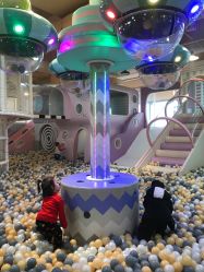 -多多淘儿童体验中心(重庆来福士店)