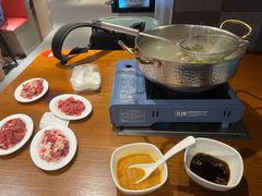 -牛满溢·自助潮汕鲜牛肉火锅(龙汇路店)