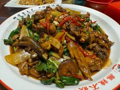 -鲁南仔·滕州炒鸡(经三路店)