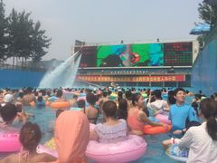 -欢乐水魔方水世界