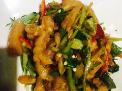 -马路边上·小海鲜烧烤(八一路店)