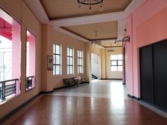 -王府井奥莱临潼小镇(临潼店)