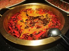 -潮火锅·麻辣牛肉火锅(观音桥方圆·LIVE店)