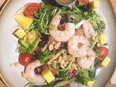 照烧鸡肉配牛油果拉法沙拉-HELLO 27 意面·沙拉·帕尼尼