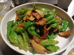 -龙巢盱眙龙虾·牛蛙·烧烤宵夜(八卦岭店)