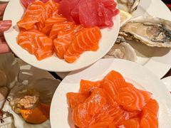 -广州万富希尔顿酒店·感趣自助餐厅·金秋蟹宴生蚝海鲜刺身烧烤