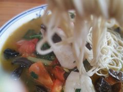酸菜黑鱼片面-天天鲜面馆(衡山路店)