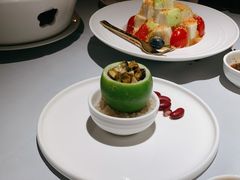 青柠檬酸辣眼睛螺-闻见中国海南菜(K11店)