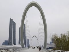 -南京眼步行桥