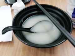 -小杨生煎(金山百联购物中心3楼店)
