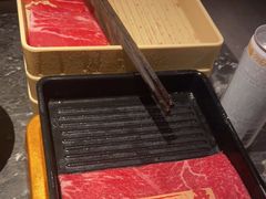 -牛YO寿喜烧·铁板烧和牛火锅自助(市府恒隆店)