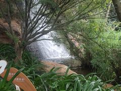 -七彩云南古滇温泉山庄