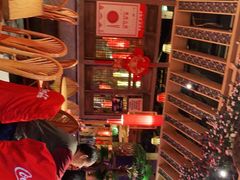 -野山舂·贵州现舂酸汤火锅(鸿通城店)