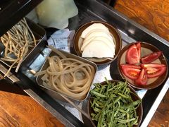 -周幺妹重庆老火锅(银泰城总店)