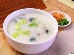皮蛋瘦肉粥-龙隆昌·鲜品火锅·江湖烤鱼