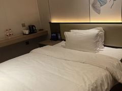 -雅宜酒店(广州黄埔大沙东地铁站店)