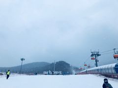 -中旅松花湖滑雪场