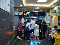 -华莱士·全鸡汉堡(湛江新华店)