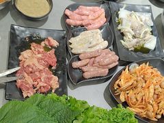 -啊美丽炭火烤肉(滑翔一店)