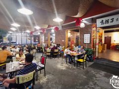 大堂-恋拐子油爆虾·家常菜