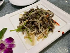 子龙脱袍-曲园酒楼(西四店)