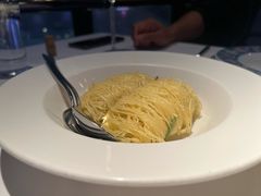 天使-香港喜来登酒店蚝酒吧