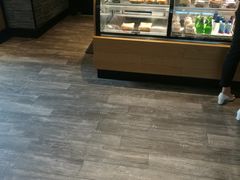 面包甜点陈列柜-星巴克(古美路店)