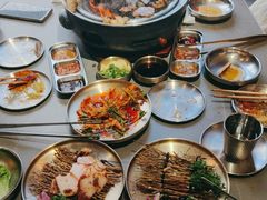 -围炉肉舍丹东海鲜烤肉·烤活鳗(步行街店)