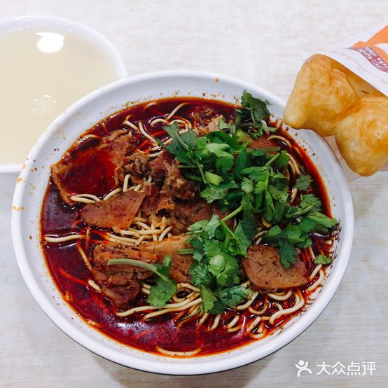 汪胖子襄阳牛肉面(华丰路店)