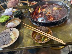 -黄潇洒老火锅(九眼桥宏济巷店)