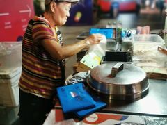 -詹爷爷乌节路街头冰淇淋