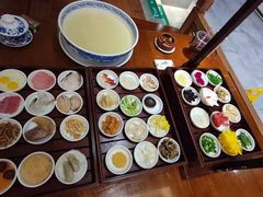 -香麒园·过桥米线·南湖雅宴