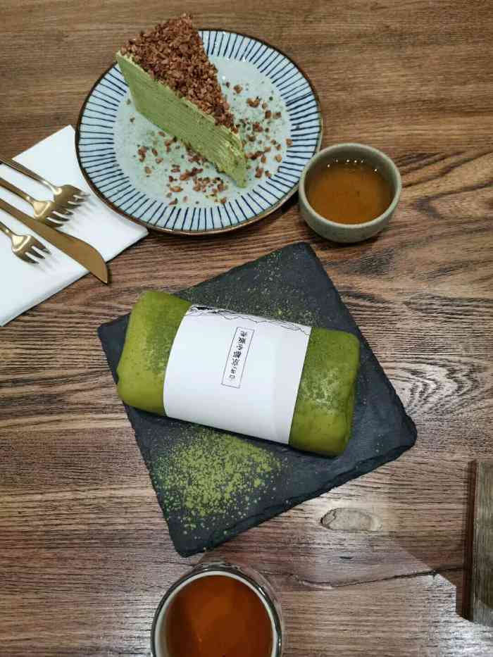 无邪日式抹茶甜品(布吉万象汇店)-"在万象汇的二楼,扶手电梯上来就能