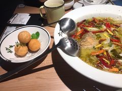 -太二酸菜鱼(天鹅湖万达店)