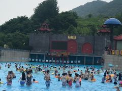 -汤山欢乐水世界