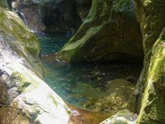 -燕子河大峡谷天坑仙境