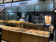 面包甜点陈列柜-幸福西饼面包茶饮(车公庙店)