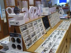 -沪睛眼镜蔡司官方授权店(金桥佳林路店)