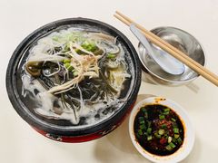 鸡丝十菌肝砂锅米线-刚砂锅鸡丝米线