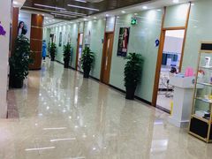-茂菊口腔连锁(浦东南路店)