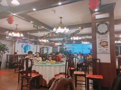 大堂-六和聚传统烤鸭.天津菜(和平店)