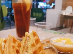 -佰搭果·广式茶餐厅(西华路店)