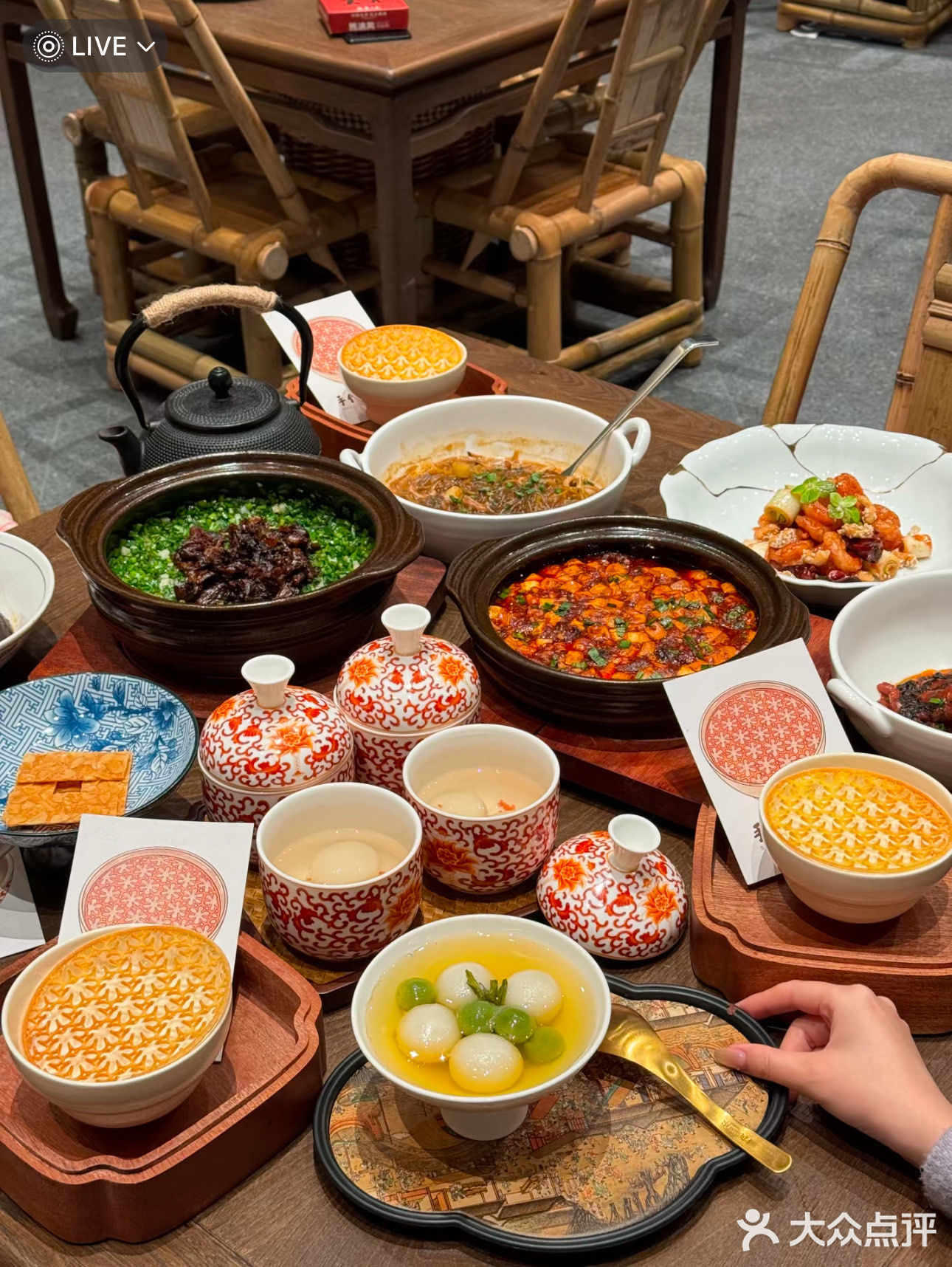 拌饭真的吼吼吃！-  馬鸿興·川小馆(杭州总店)